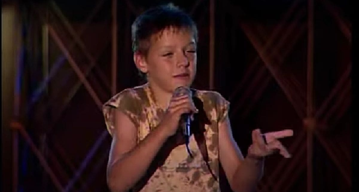 SJEĆATE LI SE MALOG MATE? Sa samo 10 godina snimio je hit koji smo svi pjevali, a evo čime se danas bavi i gdje je