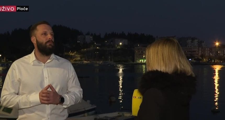 DAN ŽALOSTI U PLOČAMA Gradonačelnik Ploča suznih očiju: "U zraku se osjeća, vidim kod ljudi tugu i zatečenost"