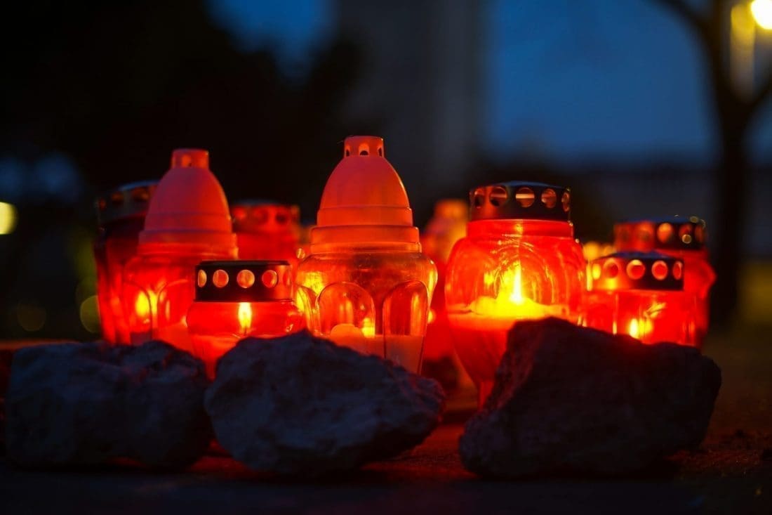 PLOČE OPLAKUJU ŽRTVE Donosimo fotografije s mjesta zločina, sumještani se opraštaju od 16-godišnjaka