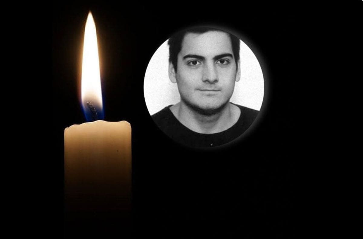 KOMIŽA ZAVIJENA U CRNO Gradonačelnica: "Proglašen je Dan žalosti na području grada Komiže za dan 26. ožujka 2022. godine (subota) kada će biti održana sahrana u Komiži"