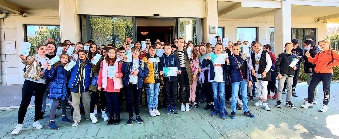 EKO JADRO ZA BUDUĆE GENERACIJE Ekipa Rotary kluba Solin organizirala niz zanimljivih predavanja: "Bit će akcija podvodnog čišćenja"