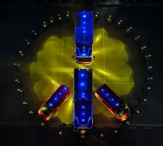 VATROGASCI ZA UKRAJINU Pogledajte svjetlosnu akciju: "Zaista se nadamo miru"