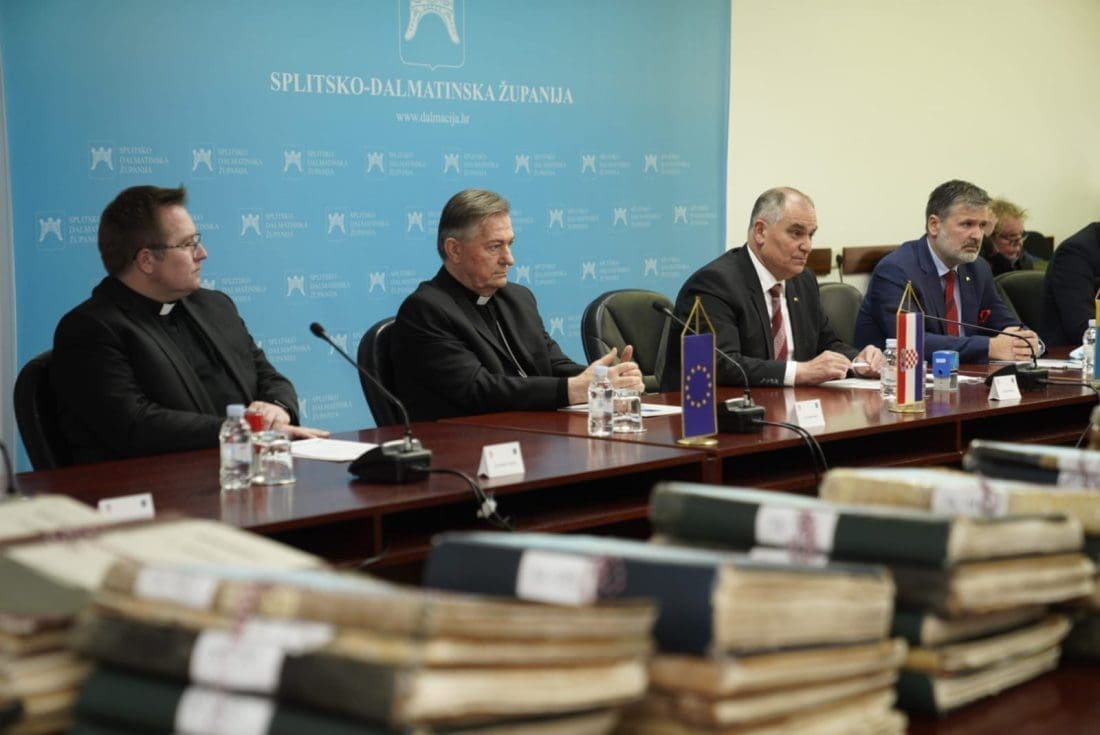 vracanje-211-crkvenih-maticnih-kniga-boban-barisic(19)