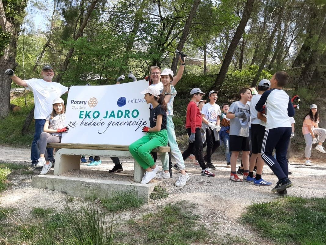 SOLIN Održana akcija čišćenja oko izvora Jadra "Eko Jadro za buduće generacije"