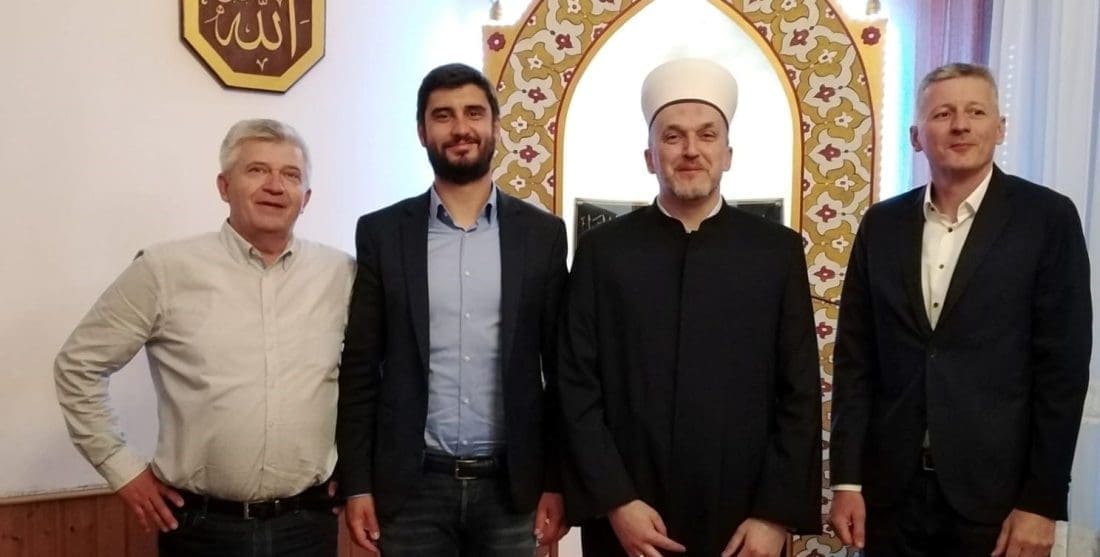 U Splitu održan Iftar za vjernike islamske vjeroispovijesti: Nazočili Jakov Prkić i Stipe Čogelja