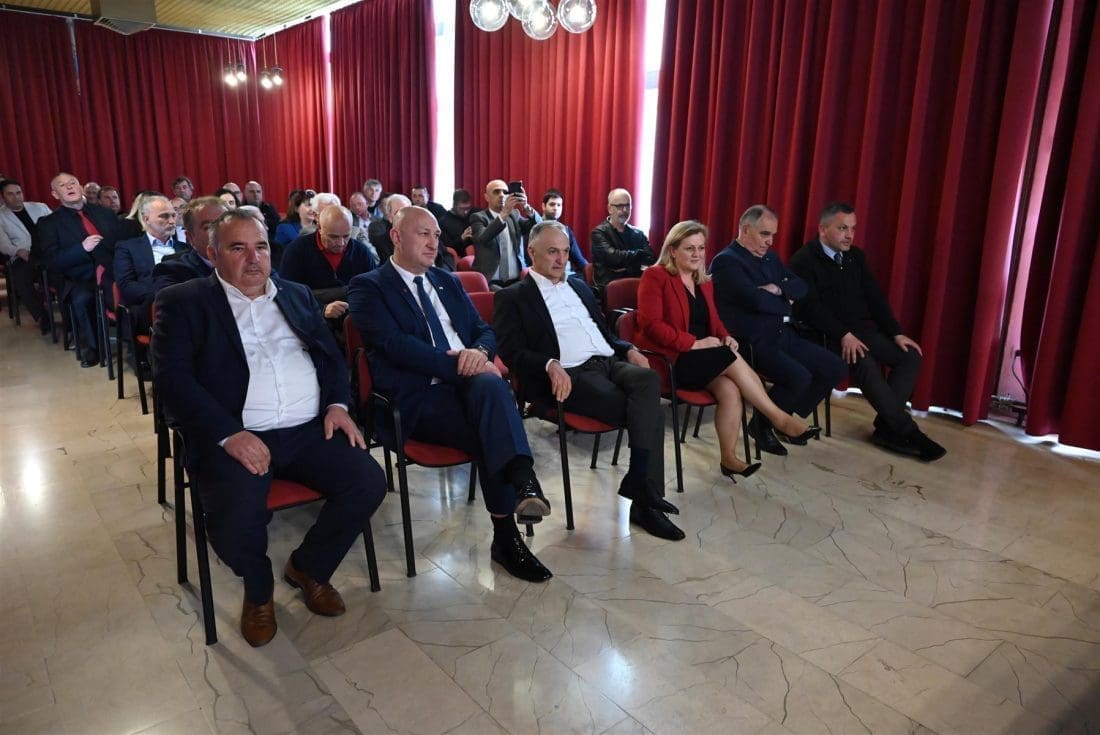 TRIBINA ZAJEDNICE ALBANACA: "Zahvalni smo Županiji na dobroj suradnji, ovo je nastavak prijateljskih odnosa"