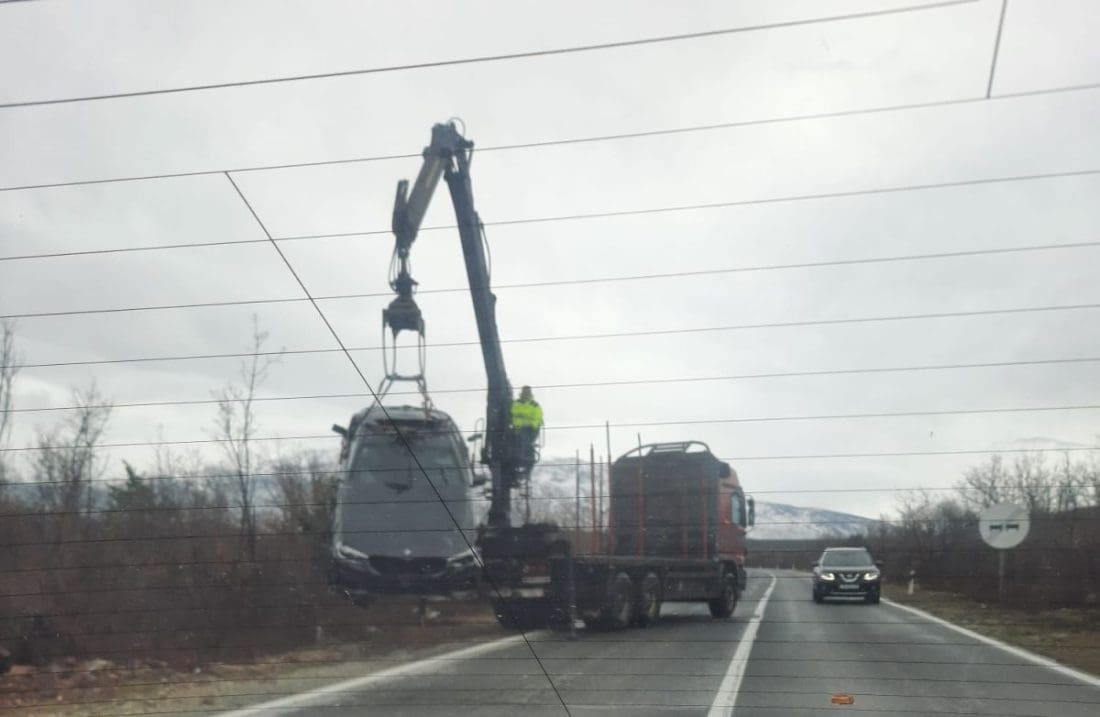 NESREĆA U ZAGORI Automobil izletio s ceste