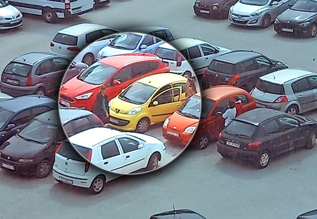 "Teško je bilo ostaviti broj?": Gdje je pamet ovim vozačima? Opet problemi na poznatom splitskom parkiralištu