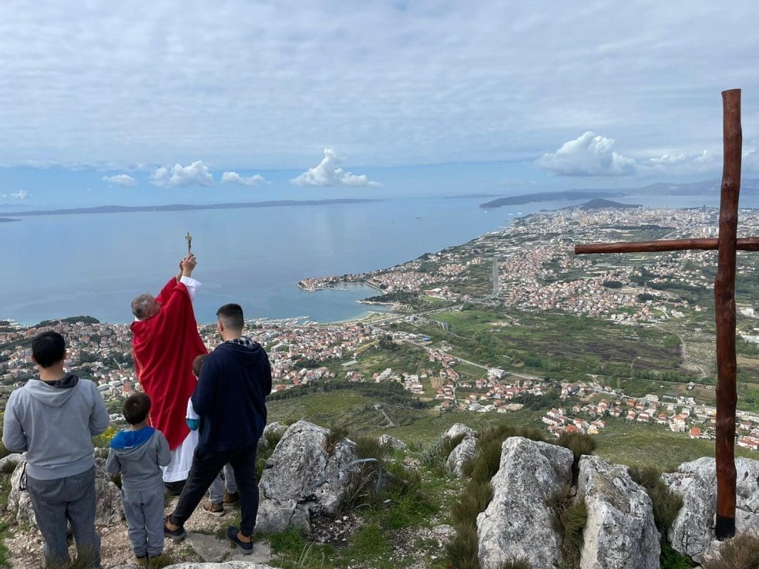 SLAVI SE JURJEVO Na Perunu održano misno slavlje i blagoslov polja