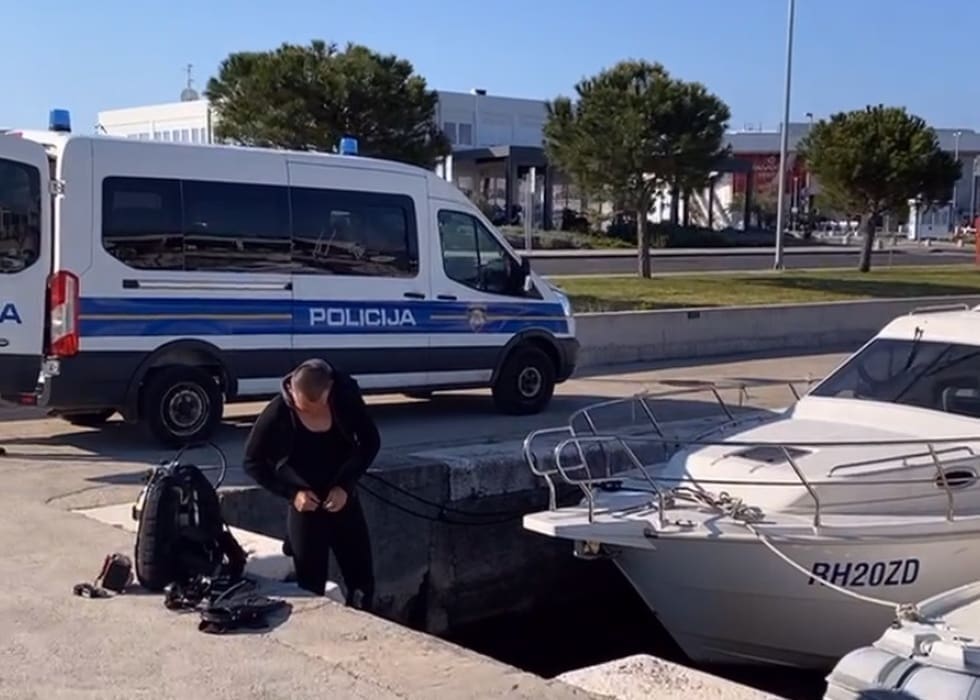 Detalji drame u Zadru: Muškarac izvadio karabin i jako lovačko naoružanje. Pucao je desetak i više puta na policiju