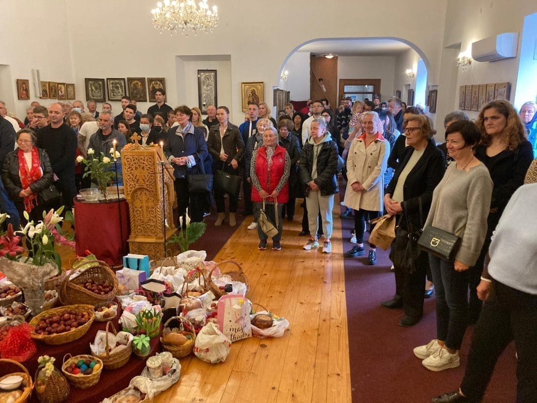 U hramu sv. Save u Splitu proslavljen pravoslavni Uskrs, došli i brojni Ukrajinci: "Trebamo širiti mir"