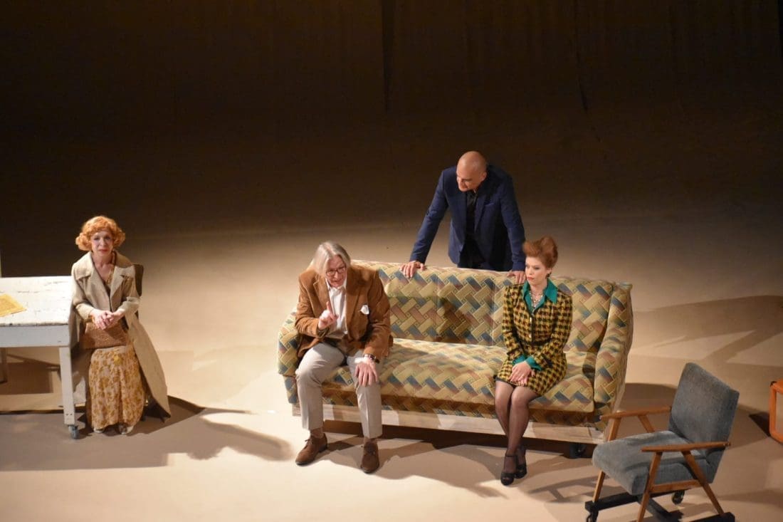 recenzija-predstava (1)