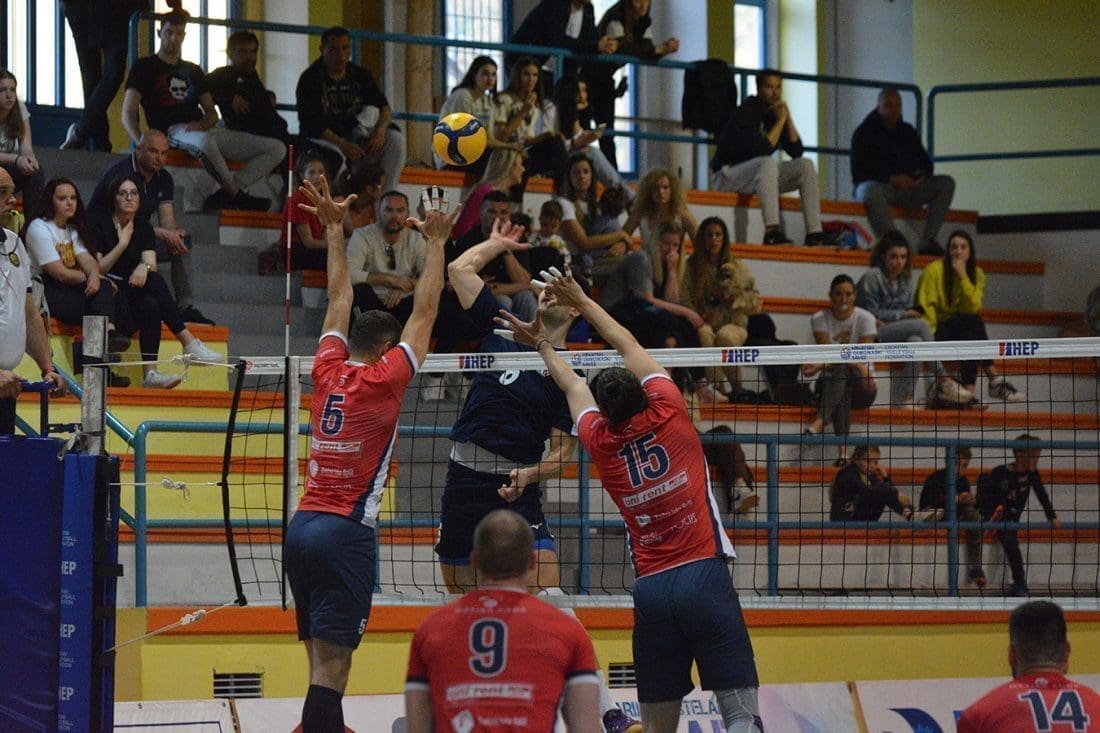 Kaštelani poraženi u prvoj utakmici finala protiv Zagrepčana