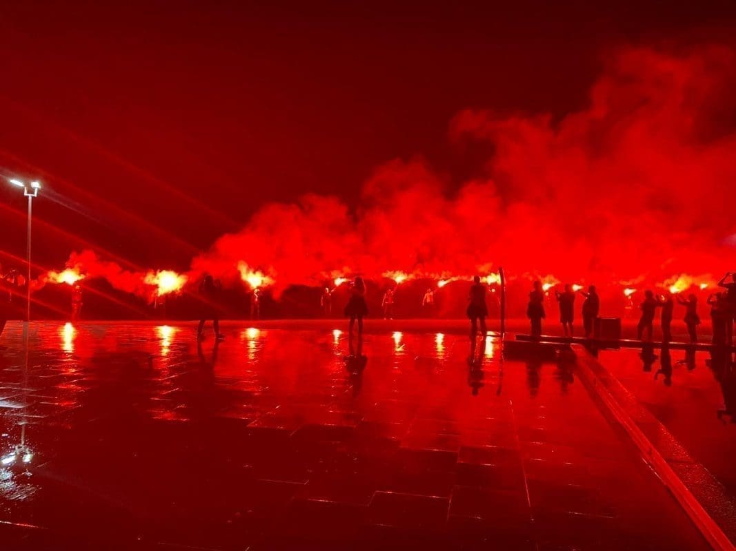 IMPRESIVNI PRIZORI KOJI OSTAVLJAJU BEZ DAHA Stotine motorista 'protutnjale' Dalmacijom, u Omišu ih dočekao spektakl: "Još se sabiru svi dojmovi"