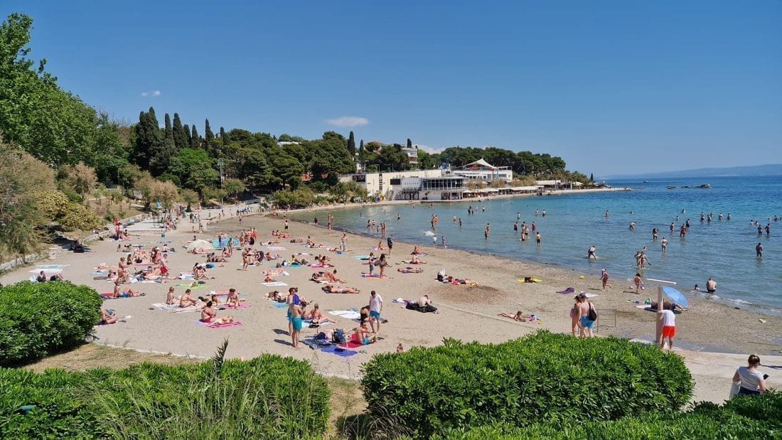 SLIKA GOVORI VIŠE OD RIJEČI Sezona kupanja u Splitu i službeno je - otvorena