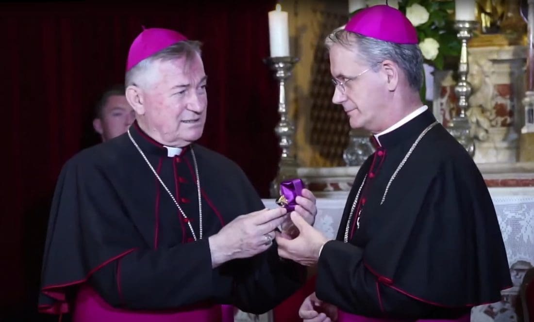 MARIN BARIŠIĆ VIŠE NIJE SM NADBISKUP "Papa Frane je prihvatio moje odreknuće. Novi nadbiskup od ovog trenutka je Dražen Kutleša"