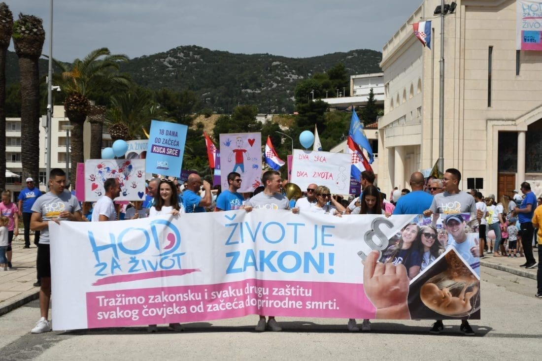 Hod za život, obitelj i Hrvatsku u Pločama i Zadru: "Hodamo za sve one majke koje u trenutku najveće životne krize nemaju podršku obitelji i društva"