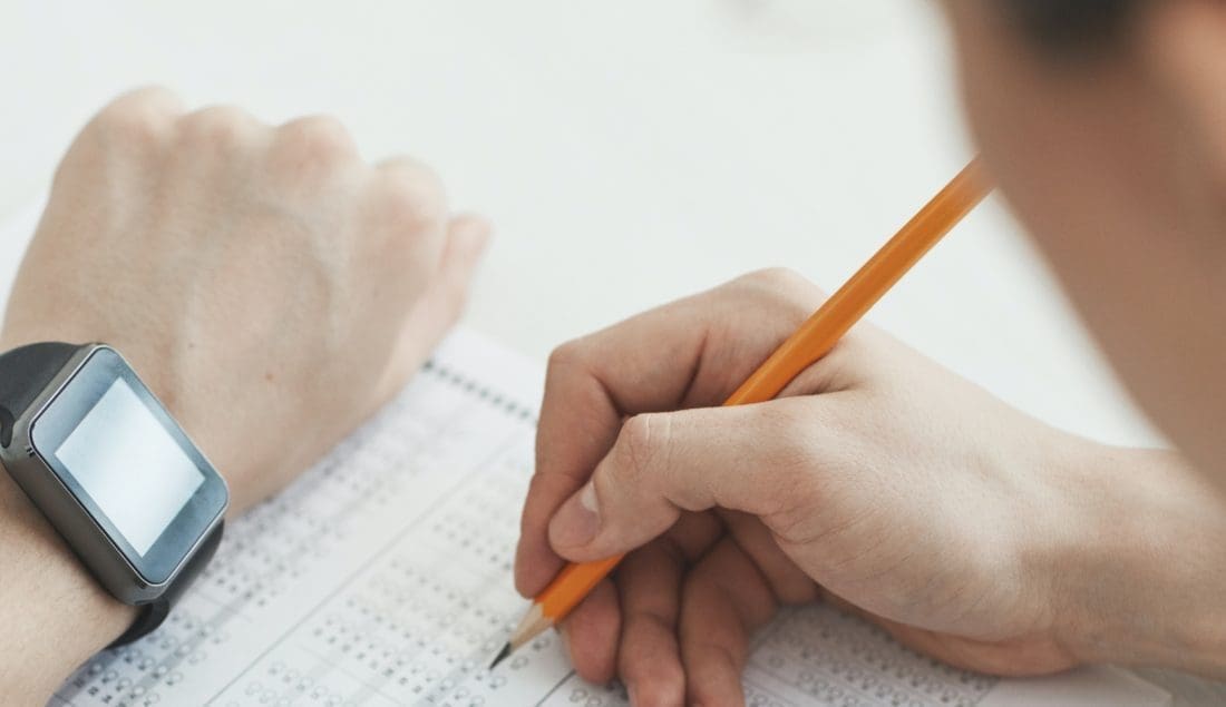 MATURANTIMA U SRIJEDU ISTIČE VAŽAN ROK "Nema dvije razine, svi na jednak ispit iz hrvatskog"