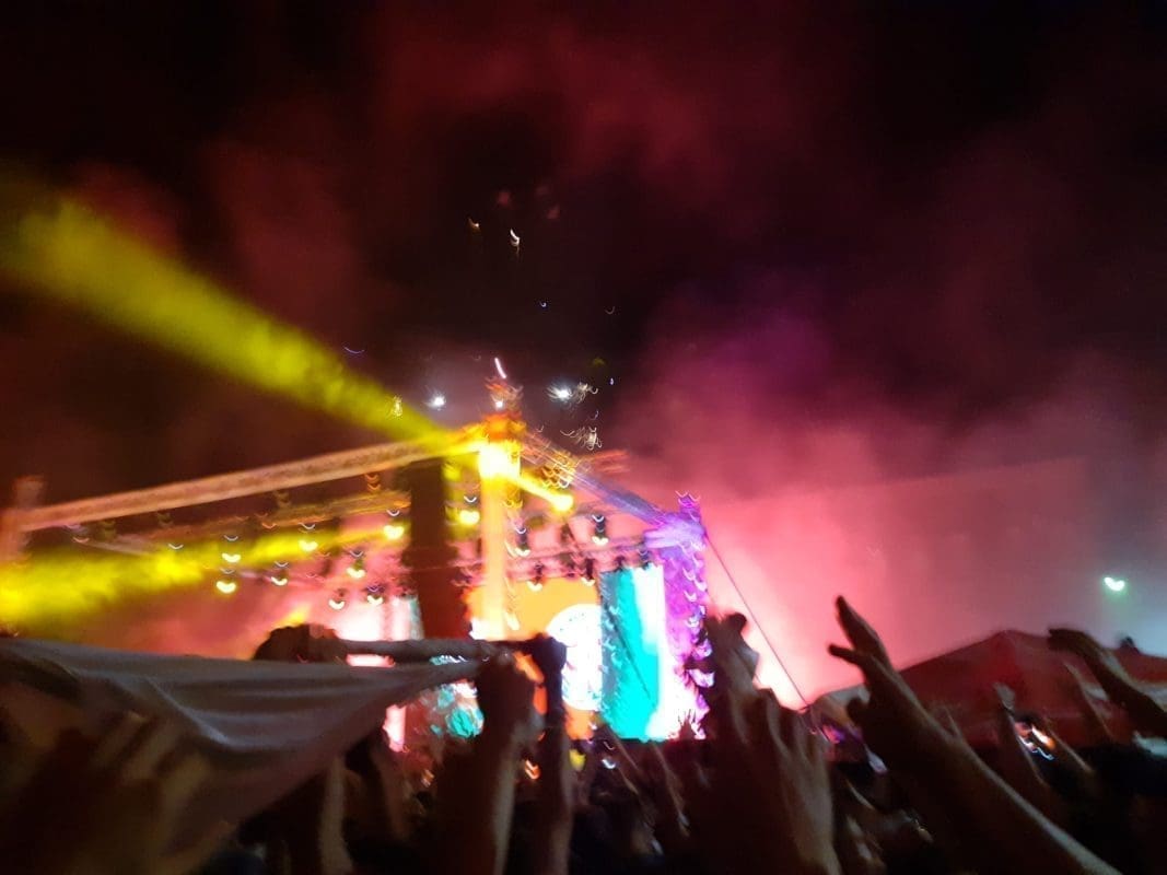 mia-milkovic-riva-navijaci-foto-slavlje (1)