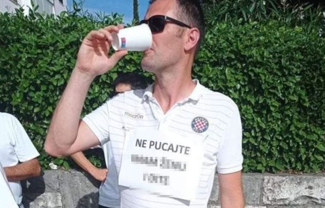 "POBJEDNIK DANA" Pogledajte natpis koji je ovaj muškarac imao za utakmicu finala Kupa