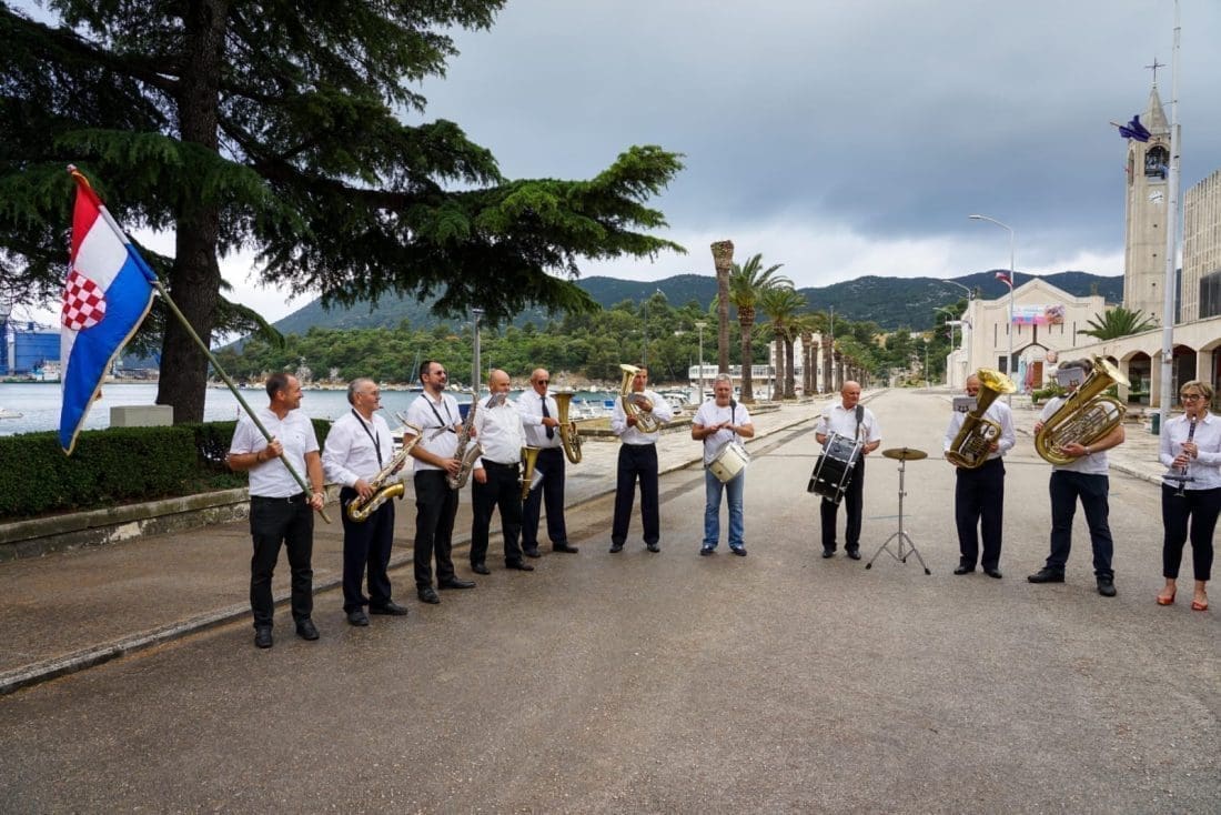 ploce-dan-drzavnosti-glazba-komin (1)