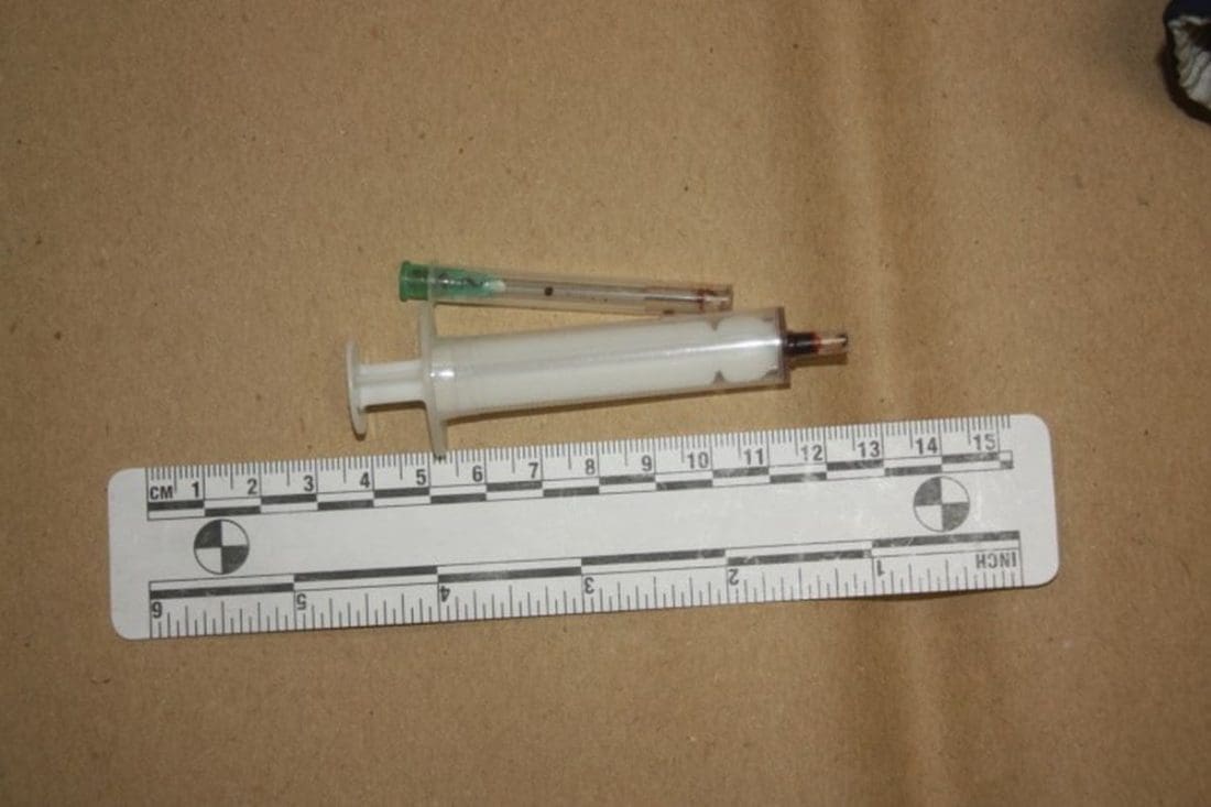 'PAO' SERIJSKI RAZBOJNIK Policija mu stala na kraj: ušao bi u prostor i verbalno prijetio, a u jednom slučaju prijetio i medicinskom špricom te otuđivao novac