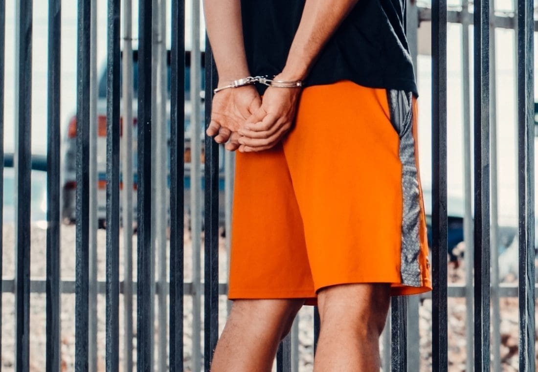 PRITVOREN TEK PUNOLJETNI MLADIĆ Pretukao 56-godišnjeg muškarca i teško ga ozlijedio