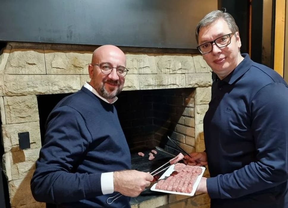 Vučič pekao ćevape s predsjednikom Europskog vijeća