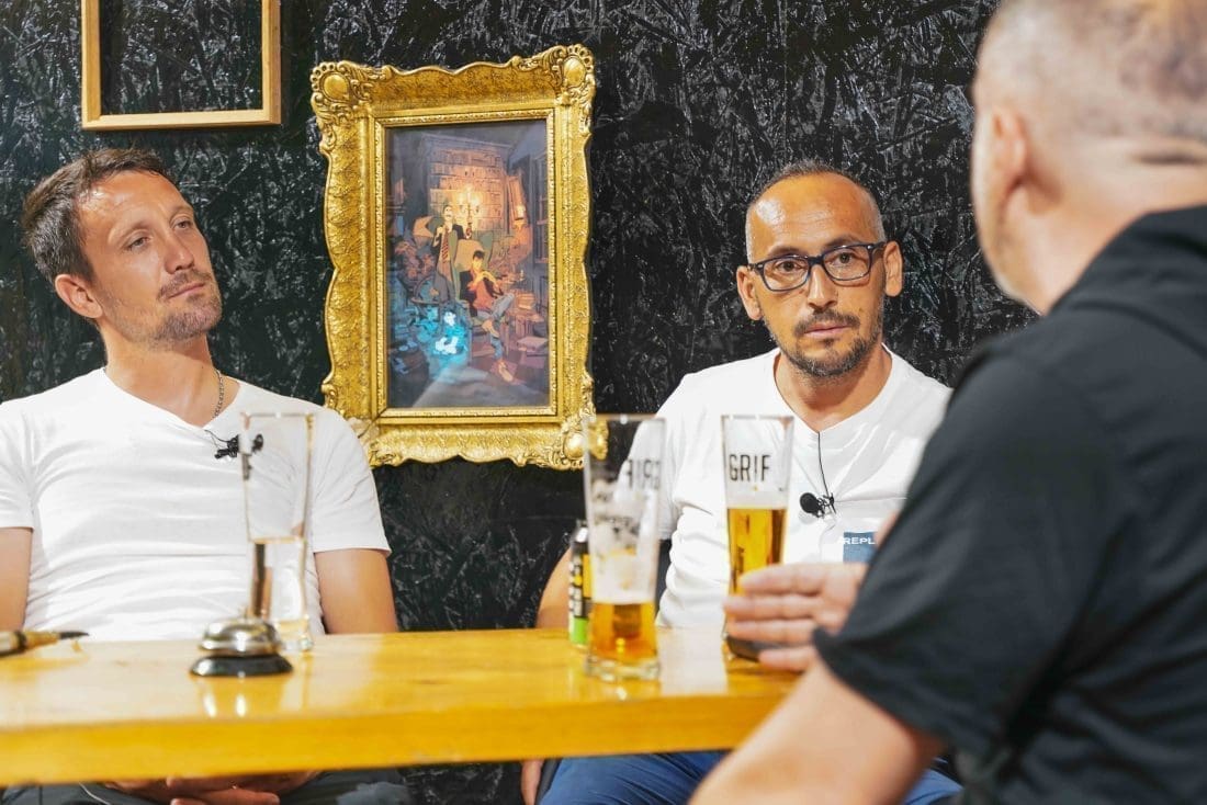 LJUBAV PREMA NOGOMETU VJEŠTO PRENOSE NA NAJMLAĐE Alen Guć i Ivica Grbeša gostovali u splitskom PodKaST-u: „Maksimalno smo se posvetili djeci i mladim nogometašima, ponosimo se uspjesima“