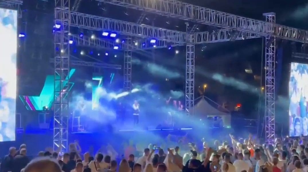 Bebek raspametio publiku na Žnjanu