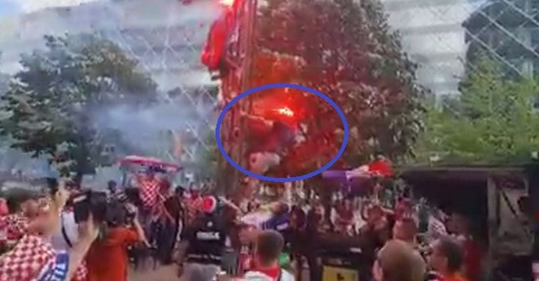 Ludnica u Kopenhagenu! Navijači se penju na stupove, stigli poznati Hrvati