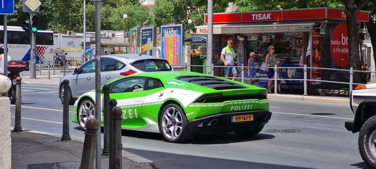 lamborghini-split-luka (1)