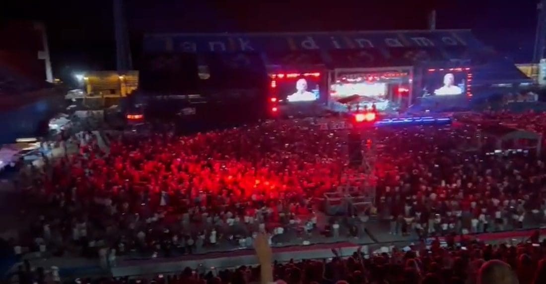 (VIDEO) "PROGLEDAJ SRCEM" Deseci tisuća ljudi na koncertu suvremene duhovne glazbe na Maksimiru