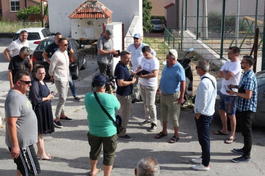 SUSRET S GRAĐANIMA U SREDNJOJ STRANI Ninčević: "Uskoro kreće izgradnja igrališta i zabavnog parka za najmlađe"