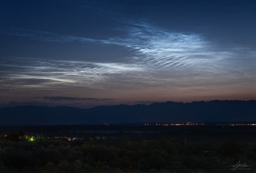RIJEDAK FENOMEN Prvog dana ljeta na nebu iznad Jadrana se pojavili "svjetleći" oblaci: Evo što znače i kako nastaju