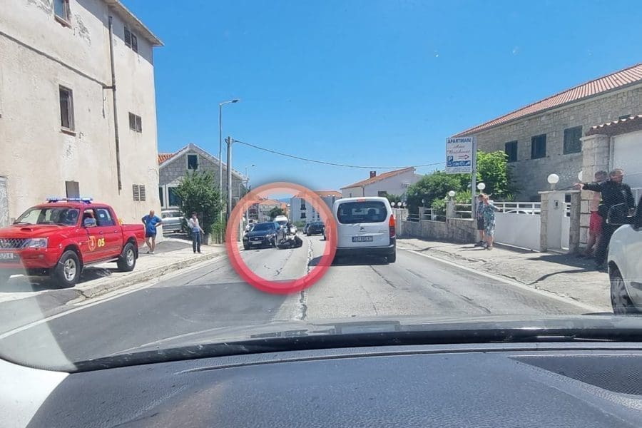 TEŽA PROMETNA NA MAGISTRALI Sudar dvaju motocikla i dvaju automobila, promet privremeno bio zatvoren