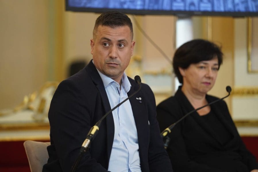 "GRADONAČELNIČE, POTREBNE SU NAM NOVE IDEJE" Zlodre tvrdi da su Puljak i Ivošević otpočeli su rat s Ministarstvom kulture!