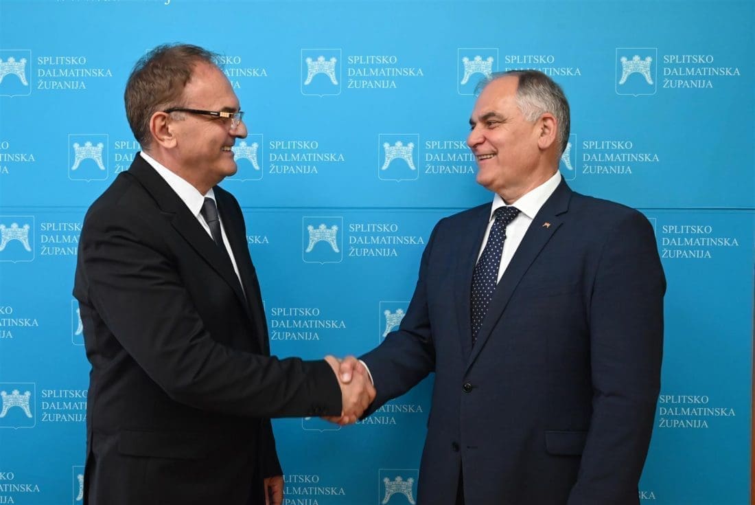 KOSOVSKI VELEPOSLANIK: "Albanska manjina u SDŽ osjeća se kao u svojoj domovini"