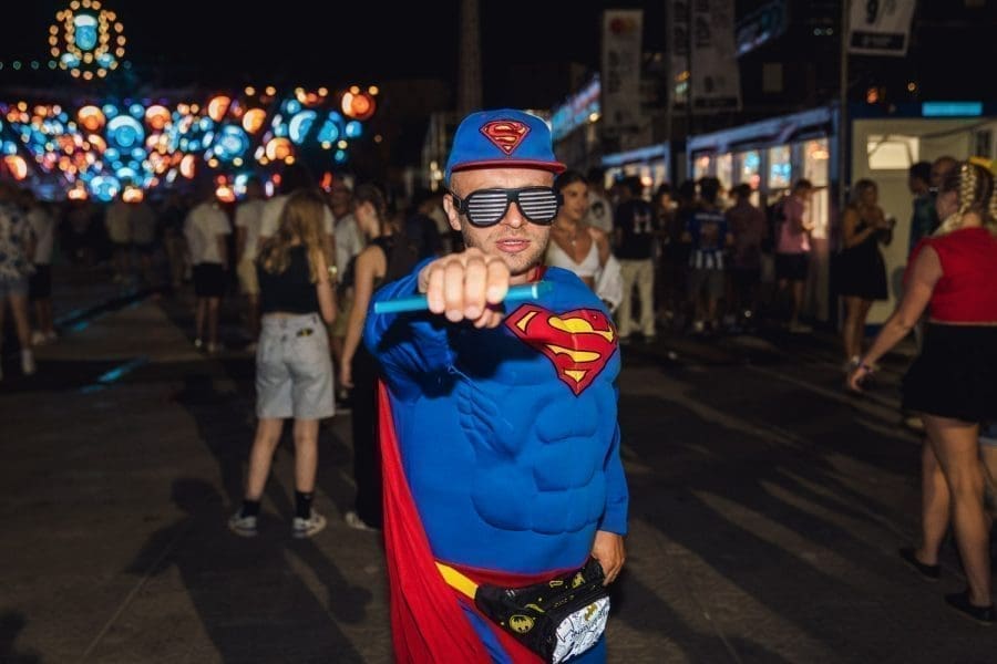 JESTE LI PRIMIJETILI? Popularnom Supermanu se potkrala izdajnička greška u kostimografiji