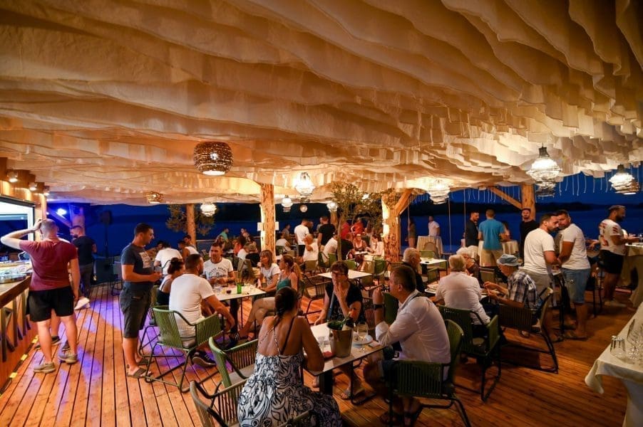 Beach bar Borkko (1)