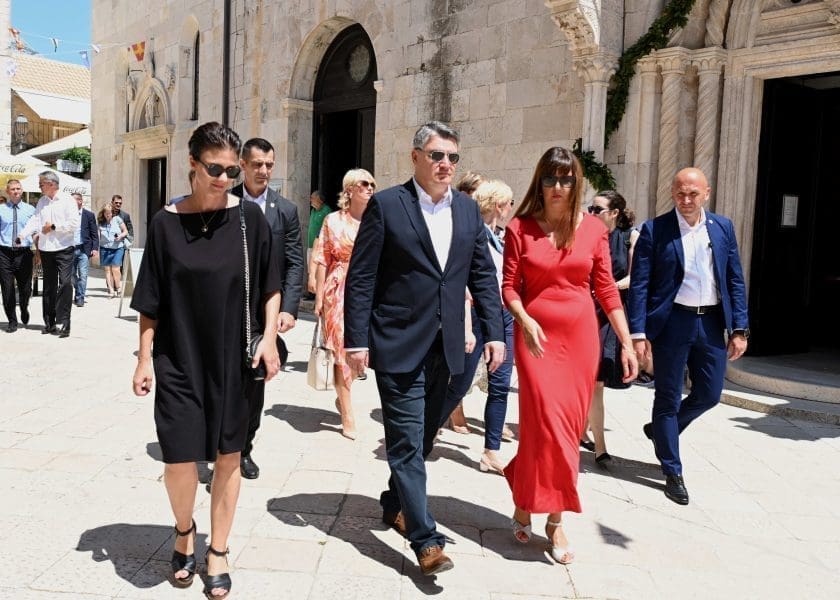 HOĆE LI DALMATINSKI OTOK DOBITI ZRAČNU LUKU? Predsjednik: "Uvjeren sam da vam treba"