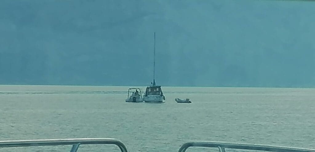 KVAR I PRODIRANJE MORA Akcija na moru: HGSS-ovci evakuirali dvije odrasle osobe i jedno dijete