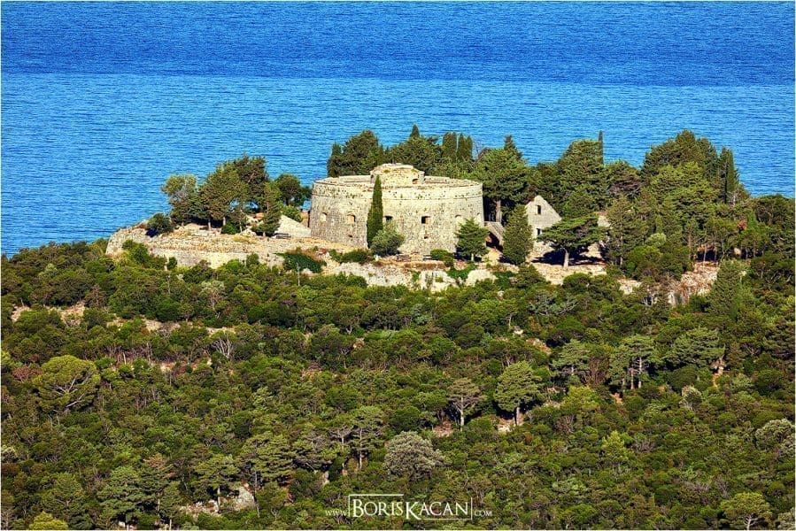 VELIKA AKCIJA POLICIJE Maloljetnici krali na plaži u Dalmaciji, nisu štedili nikoga