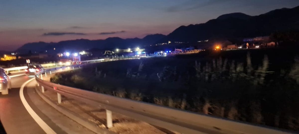 STRAVIČNA PROMETNA NESREĆA U DALMACIJI Jedna osoba smrtno stradala, očevid je u tijeku!