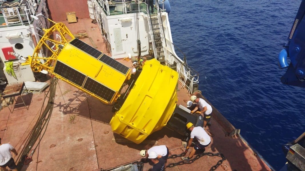 NEVJEROJATNO Još nije ni proradila, a netko je već plovilom udario u vrlo vrijednu meteorološko-oceanografsku plutaču kod Visa