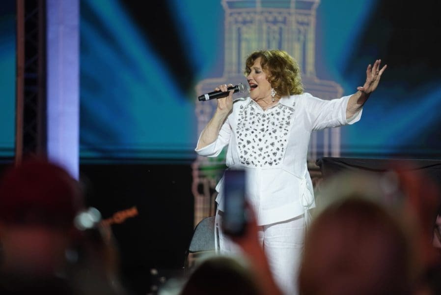 Naša legendarna pjevačica imala srčani udar: "Da sam došla samo pola sata kasnije, ne bi me više bilo!"