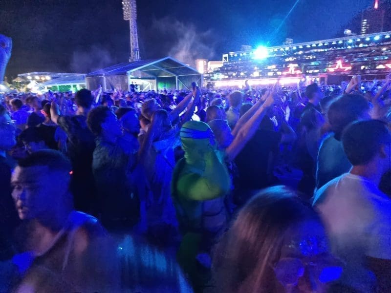 HIT NA ULTRI Ovaj kostim je postao veći spektakl od same Ultre