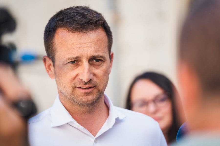 POJEFTINILI TROGIRSKI PARKINZI Gradonačelnik Bilić: "Mi smo išli s korekcijom cijena na niže i nadam se da će to i drugima biti praksa"