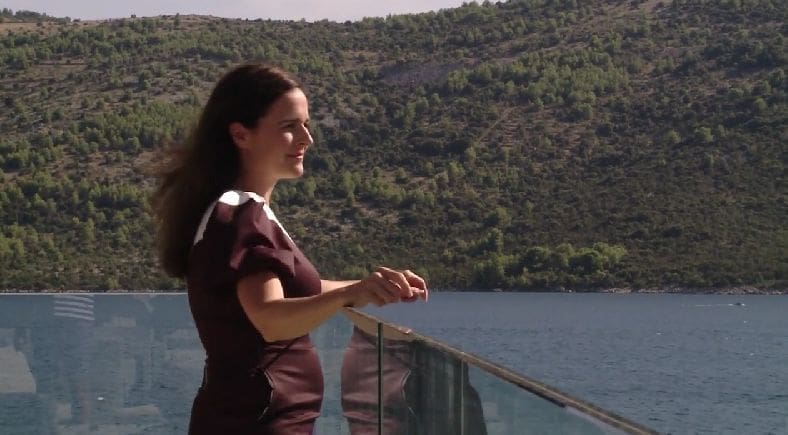 Prije više od 20 godina osvojila je Hrvatsku hitom ''Ima li nade za nas'', a evo gdje je danas Zečićeva Anđela i koliko se promijenila od tada!