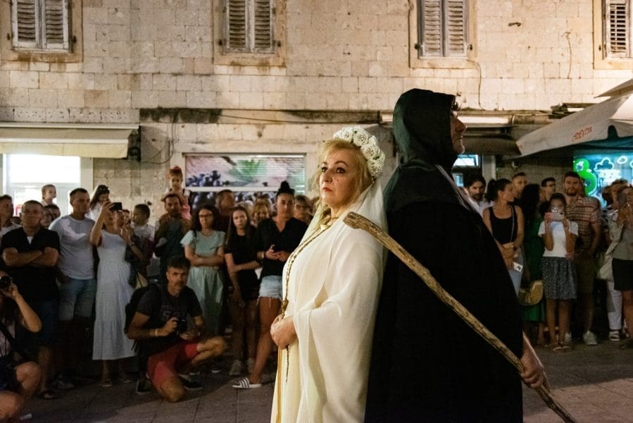 POVIJESNI SPEKTAKL U ZAGORI Uspješno odigrana predstava "Opsada Sinja 1715. godine": Donosimo vam veliku fotogaleriju